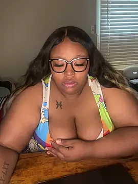 Chocolatebunnyxx96 online show from March 25, 2026, 8:30 pm