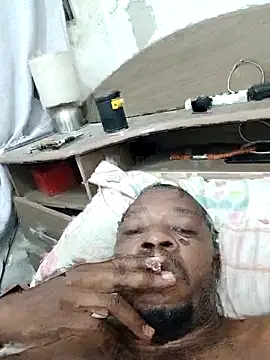 Negaomalinha1 online show from February 17, 2026, 6:38 pm