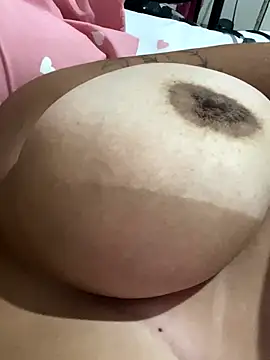 AnneM5 online show from January 7, 2026, 5:23 am