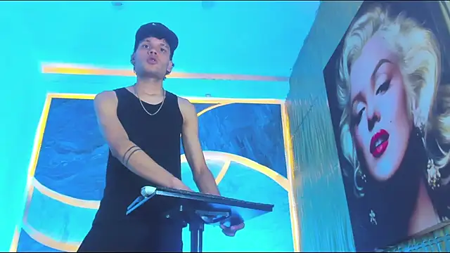 Lucas hot 20 online show from February 6, 2026, 6:09 am