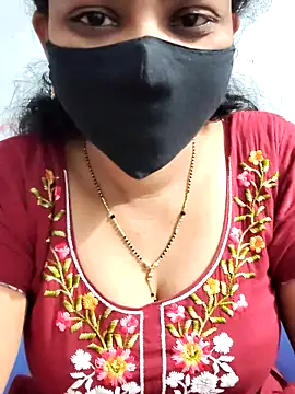 lusy79 online show from February 16, 2026, 5:55 pm