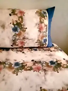 sarasara2410 online show from January 11, 2026, 3:08 pm