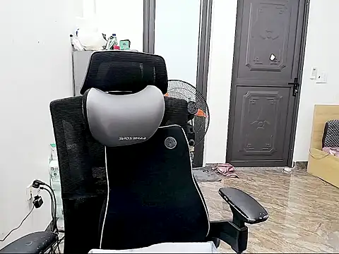 Snapshot of Shulee- chatting on March 6, 2026, 7:58 am Shulee- online show from March 6, 2026, 7:58 am