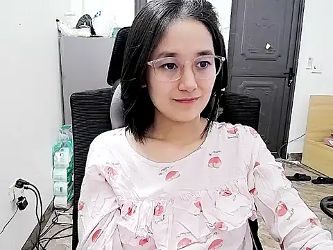 Snapshot of Shulee- chatting on March 20, 2026, 8:26 am Shulee- online show from March 20, 2026, 8:26 am