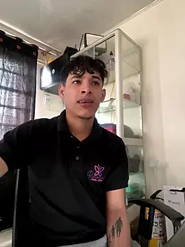 MaxStar26 online show from January 14, 2026, 1:26 pm