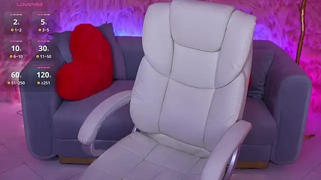 Snapshot of AlexaFleur chatting on February 25, 2026, 2:17 pm AlexaFleur online show from February 25, 2026, 2:17 pm