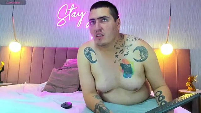 Snapshot of skinnymuse_vc chatting on January 6, 2026, 8:35 pm skinnymuse vc online show from January 6, 2026, 8:35 pm