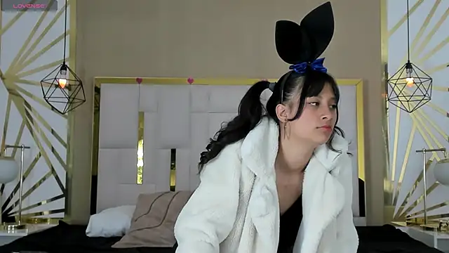 Snapshot of skinnymuse_vc chatting on January 7, 2026, 8:36 pm skinnymuse vc online show from January 7, 2026, 8:36 pm