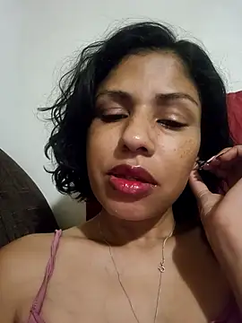 Lyra XOX online show from January 8, 2026, 9:43 pm