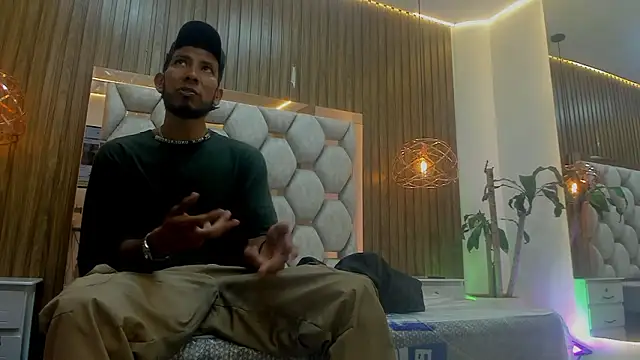 Snapshot of james__walsh chatting on March 1, 2026, 7:14 pm james walsh online show from March 1, 2026, 7:14 pm