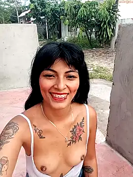 andrea rose69 online show from February 25, 2026, 11:54 am