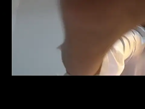 Snapshot of Elizabeth_manzon chatting on April 10, 2026, 1:29 pm Elizabeth manzon online show from April 10, 2026, 1:29 pm