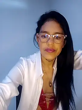 Snapshot of Elizabeth_manzon chatting on April 5, 2026, 8:04 pm Elizabeth manzon online show from April 5, 2026, 8:04 pm