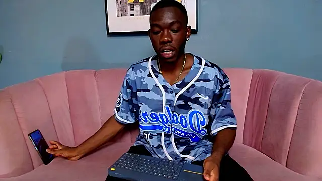 bro friends online show from February 3, 2026, 1:05 am