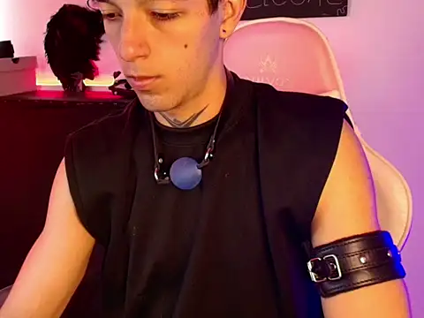 Snapshot of dark_rosse chatting on February 26, 2026, 1:11 pm dark rosse online show from February 26, 2026, 1:11 pm