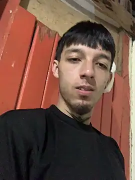 Snapshot of dark_rosse chatting on February 1, 2026, 10:52 pm dark rosse online show from February 1, 2026, 10:52 pm