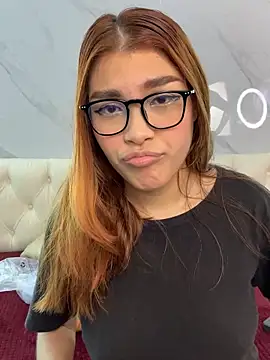 CrystalFairy007 online show from April 18, 2026, 4:15 am