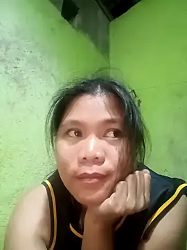 Hannah 4u online show from February 6, 2026, 1:51 pm