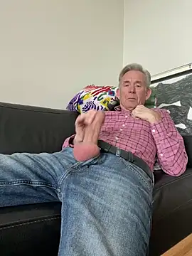 Pierre4tjyxx online show from February 22, 2026, 12:18 pm