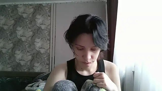 Snapshot of LxayBloom chatting on February 10, 2026, 9:52 am LxayBloom online show from February 10, 2026, 9:52 am