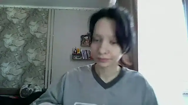 Snapshot of LxayBloom chatting on February 13, 2026, 8:36 am LxayBloom online show from February 13, 2026, 8:36 am