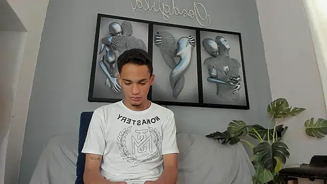 Snapshot of dean_cooper chatting on February 28, 2026, 7:02 pm dean cooper online show from February 28, 2026, 7:02 pm