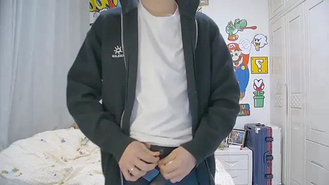 Snapshot of your-cake chatting on April 13, 2026, 7:12 am your-cake online show from April 13, 2026, 7:12 am