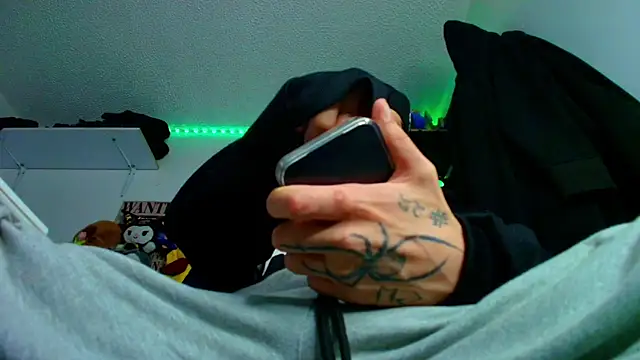 Snapshot of Anhony_Muscle chatting on July 29, 2026, 2:55 am Anhony Muscle online show from July 29, 2026, 2:55 am