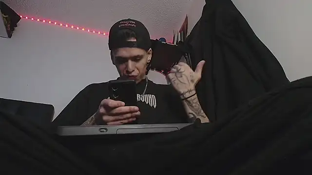 Anhony Muscle online show from January 8, 2026, 12:05 am