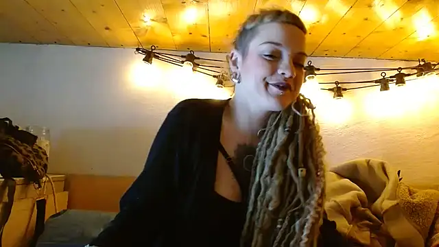 spiralhokkaido23 online show from March 30, 2026, 9:22 am