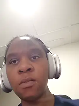 Snapshot of princess-boobz chatting on February 24, 2026, 7:37 pm princess-boobz online show from February 24, 2026, 7:37 pm