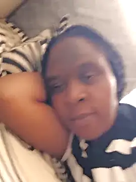 Snapshot of princess-boobz chatting on February 20, 2026, 10:17 am princess-boobz online show from February 20, 2026, 10:17 am