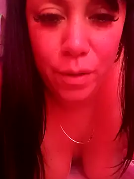 daaibabyxxx online show from April 14, 2026, 1:49 pm