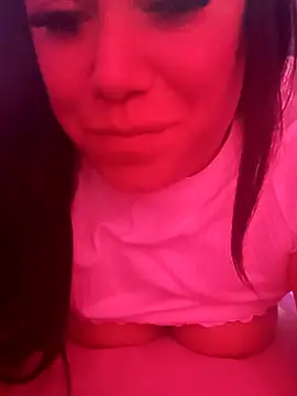 daaibabyxxx online show from April 9, 2026, 12:55 pm