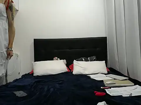 july fucha online show from February 11, 2026, 12:54 am