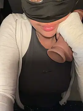 Babypinypon online show from April 7, 2026, 8:10 pm