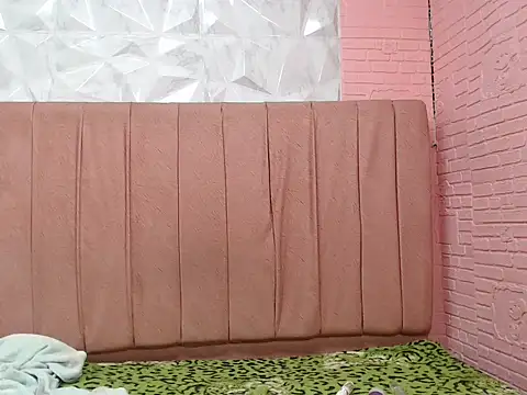 maldyhot303av online show from January 19, 2026, 1:53 am