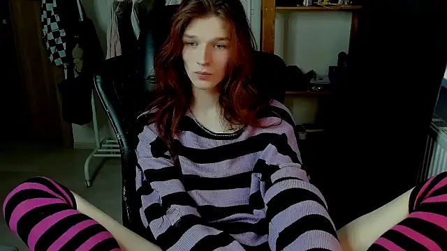 Snapshot of iceseeker2 chatting on April 13, 2026, 6:06 am iceseeker2 online show from April 13, 2026, 6:06 am