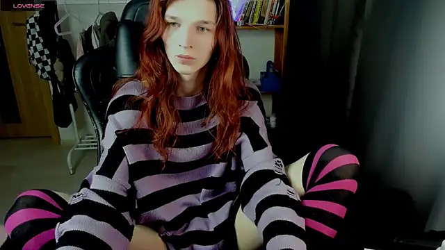 Snapshot of iceseeker2 chatting on April 15, 2026, 7:14 am iceseeker2 online show from April 15, 2026, 7:14 am