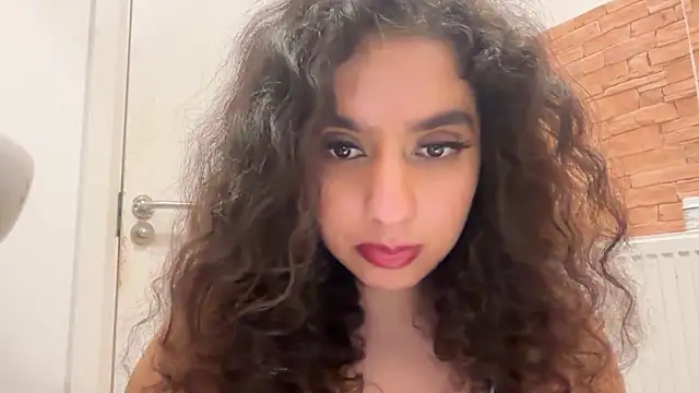 Snapshot of fayfay21@xh chatting on February 27, 2026, 10:20 pm fayfay21xh online show from February 27, 2026, 10:20 pm