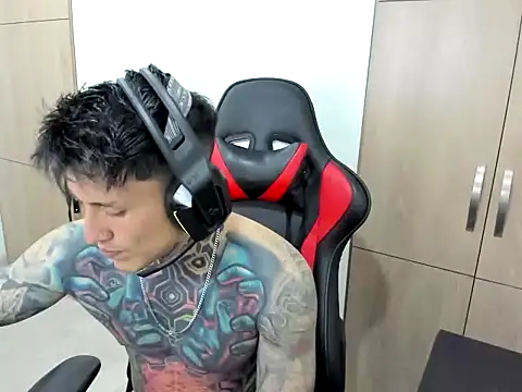 Chrissblack online show from February 18, 2026, 12:52 am