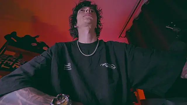 Olliver   y online show from March 18, 2026, 2:26 am