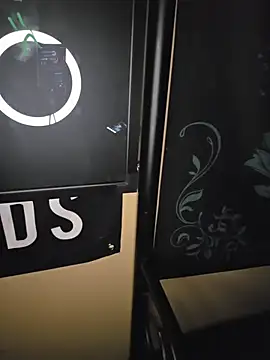 Snapshot of LunaLuxxx666 chatting on January 7, 2026, 6:29 am LunaLuxxx666 online show from January 7, 2026, 6:29 am