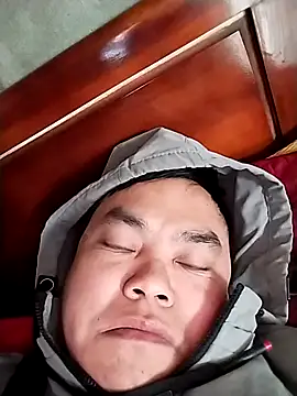 zuzu0099 online show from January 6, 2026, 3:32 am