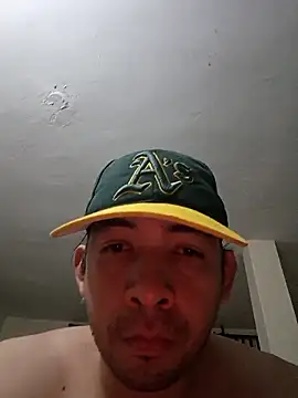 paladito01 online show from April 19, 2026, 6:25 am