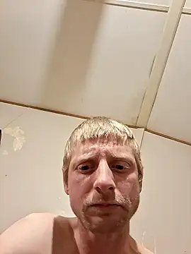 Snapshot of Minutemaid24 chatting on February 5, 2026, 2:40 am Minutemaid24 online show from February 5, 2026, 2:40 am