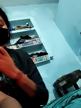 Snapshot of Aditi-kumari chatting on January 10, 2026, 7:31 pm Aditi-kumari online show from January 10, 2026, 7:31 pm