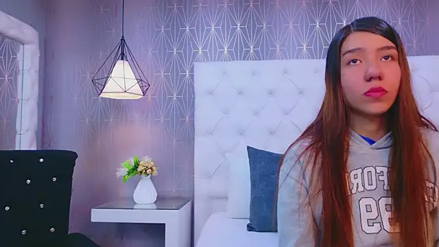 VioletFroost online show from February 11, 2026, 7:25 pm