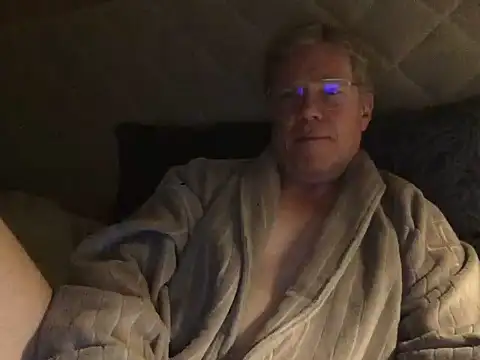 Snapshot of abibull chatting on April 18, 2026, 7:58 pm abibull online show from April 18, 2026, 7:58 pm