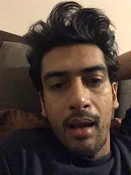 Snapshot of brown_leather chatting on March 28, 2026, 9:05 pm brown leather online show from March 28, 2026, 9:05 pm